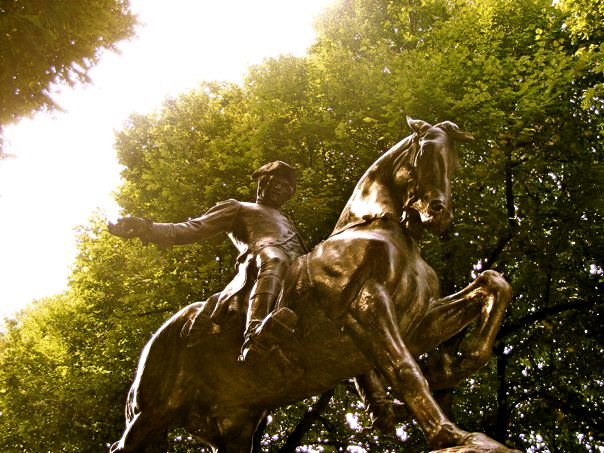 A really neat statue of Paul Revere making his midnight ride