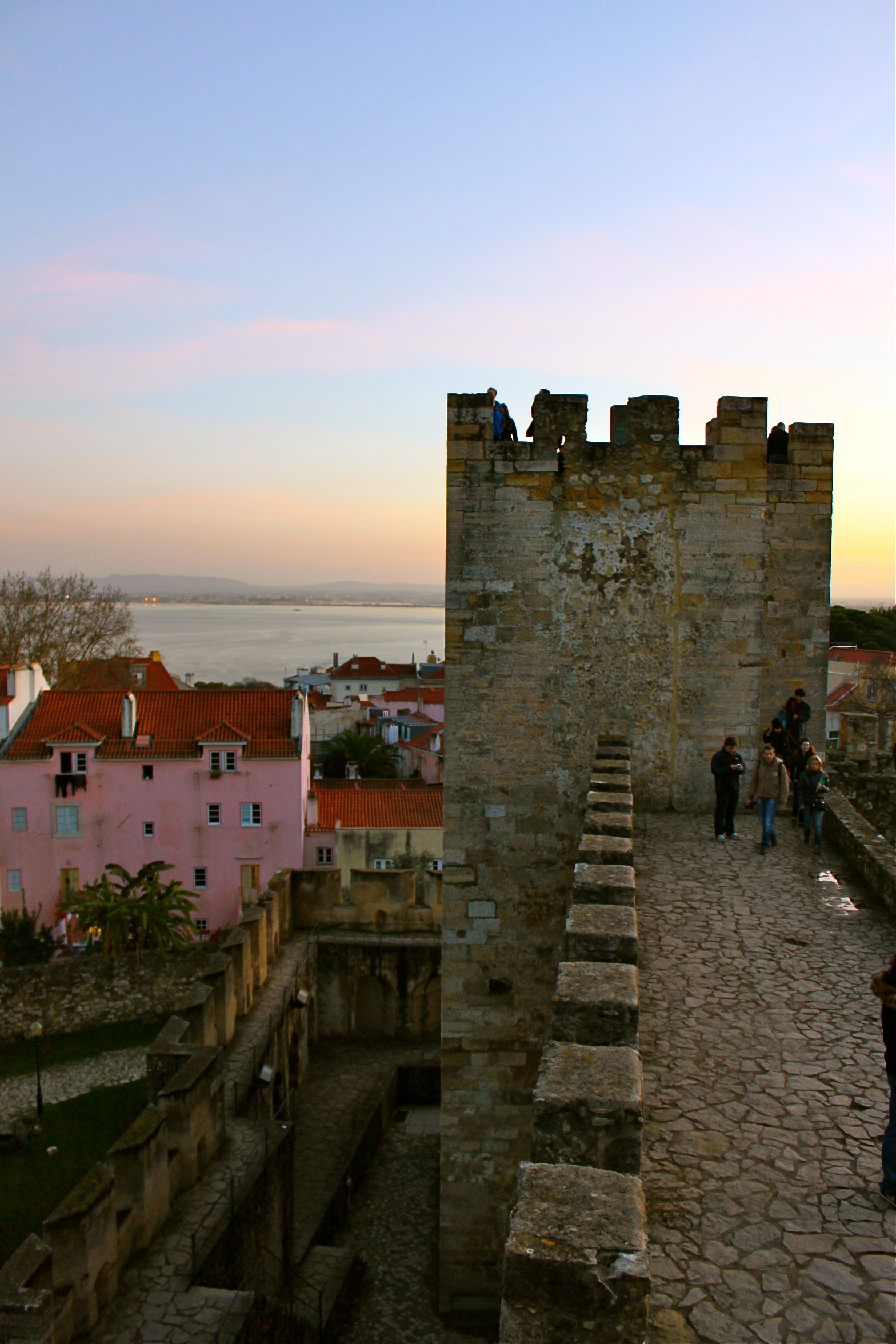 castle sao jorge lisbon portugal