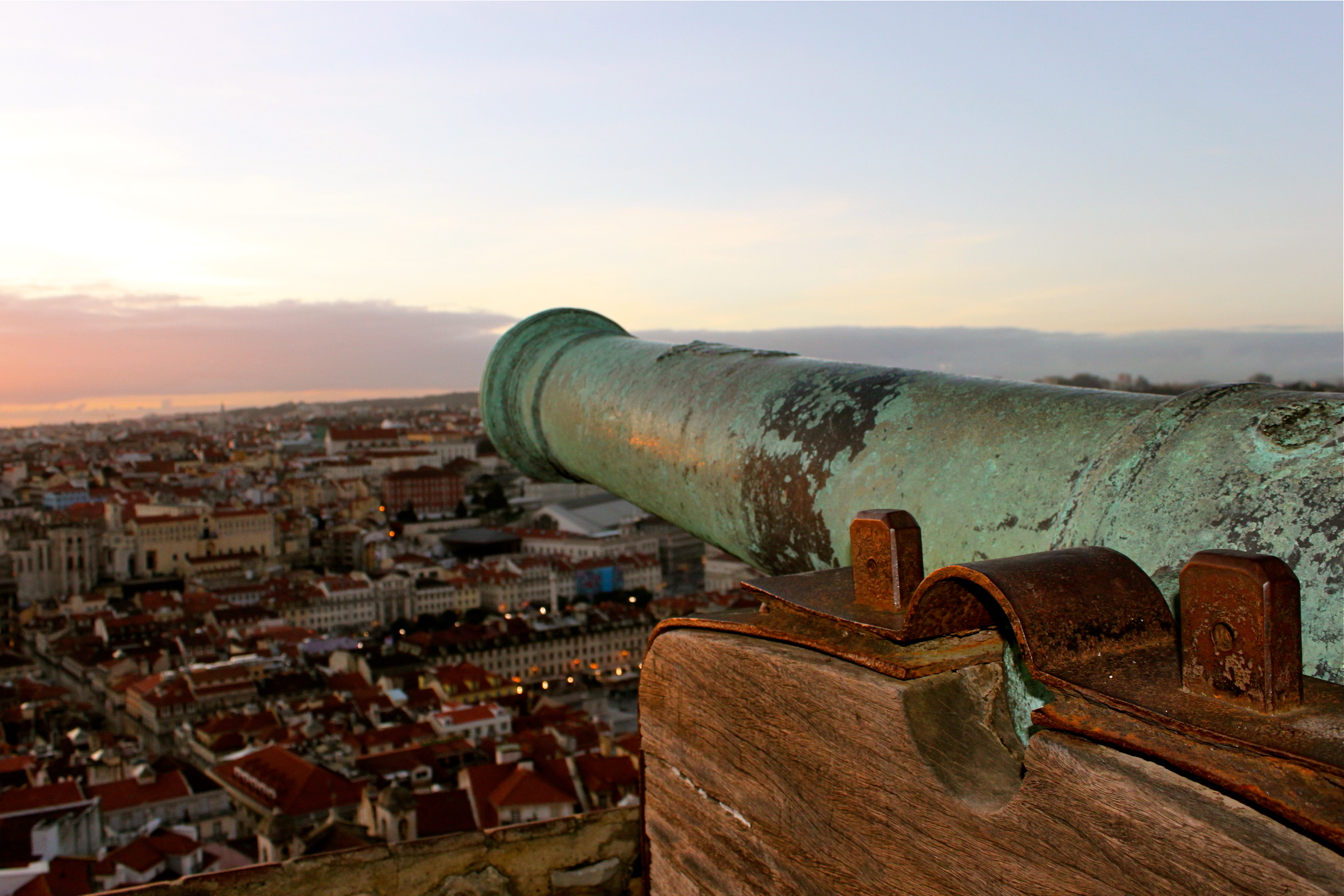 castle sao jorge lisbon portugal