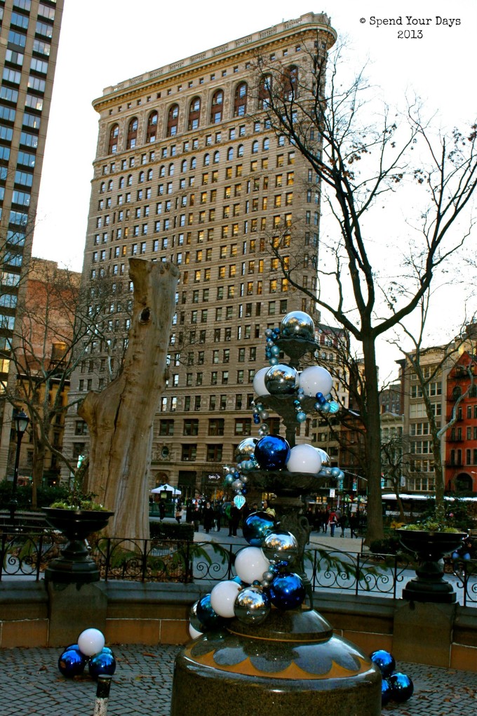 madison square park flatiron new york christmas