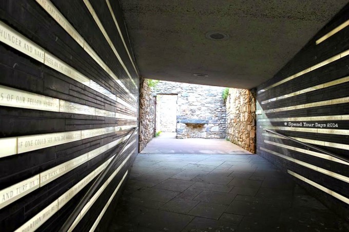 irish hunger memorial new york city