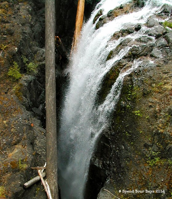 vancouver island british columbia waterfall