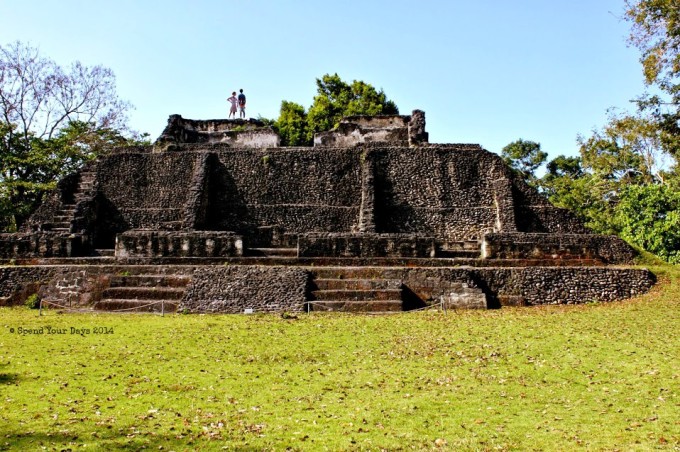 xunantunich belize mayan ruin