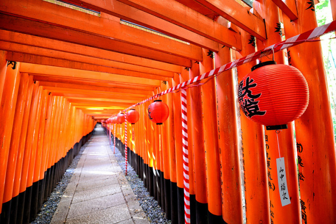 fushimi shrine kyoto japan