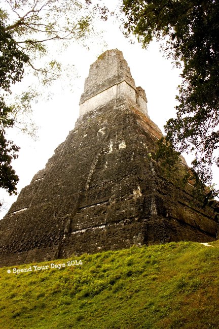 tikal guatemala temple of great jaguar paw