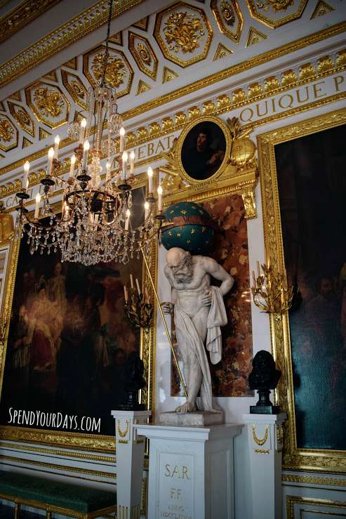 atlas clock royal castle warsaw poland