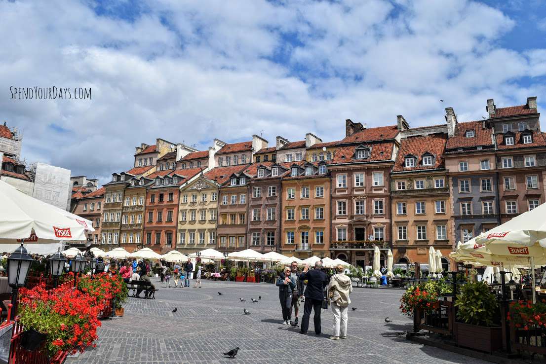 warsaw poland old town square